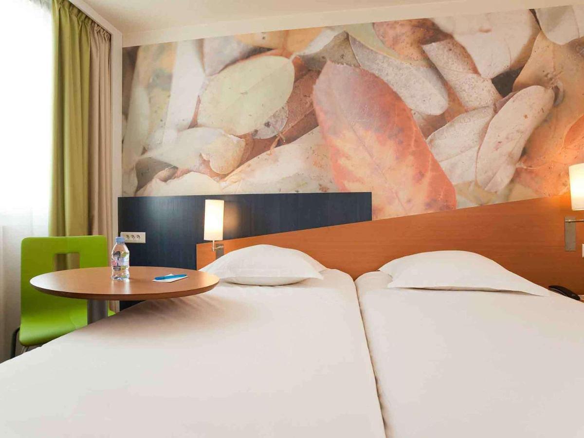 Hotel Ibis Styles Orleans La Chapelle-Saint-Mesmin Exteriér fotografie
